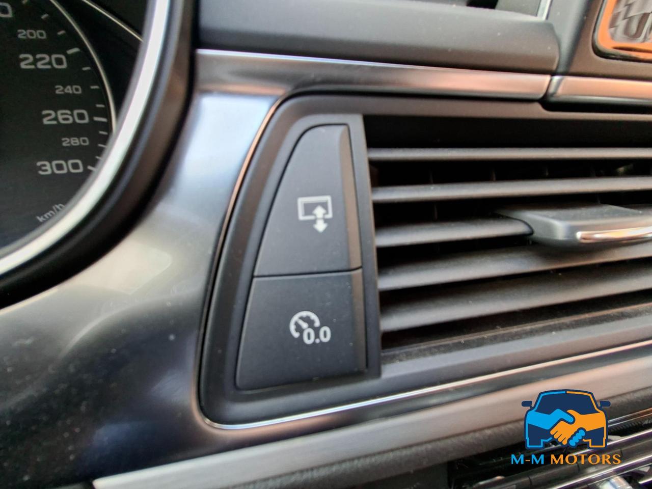 AUDI A6 AVANT S LINE gancio traino