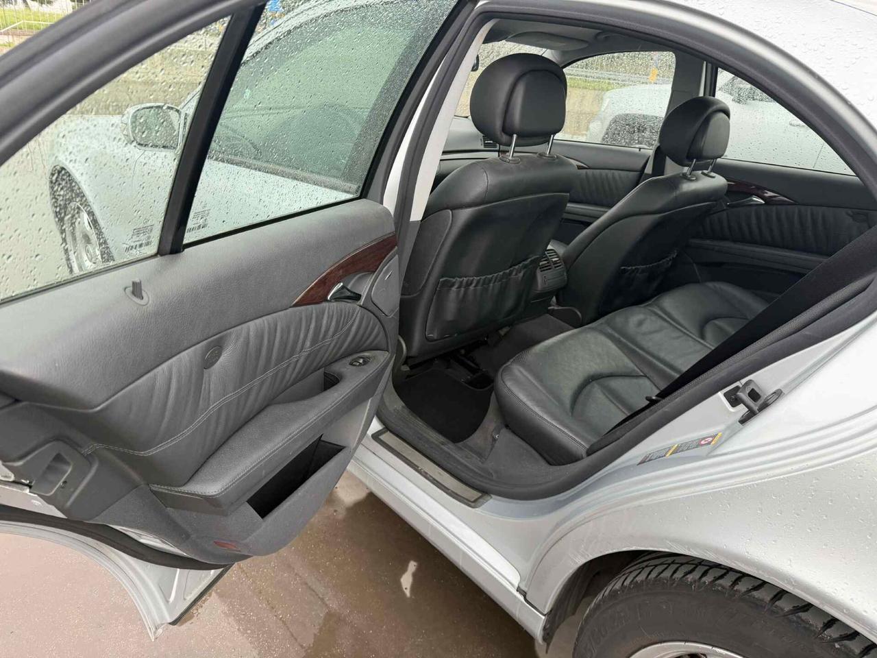 Mercedes-benz E 280 cat V6 cat 4Matic Classic