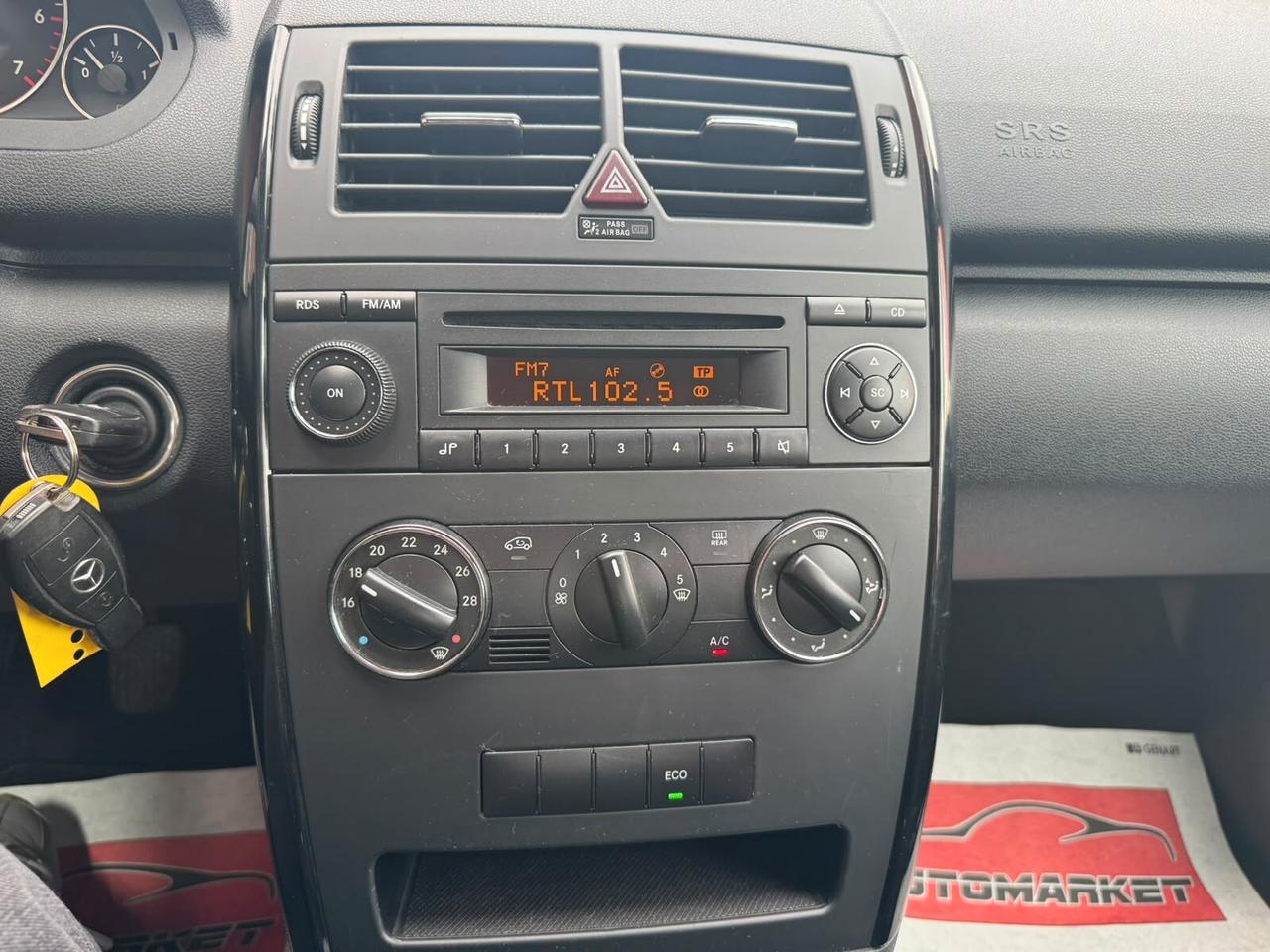 Mercedes-benz A 160 BlueEFFICIENCY Elegance