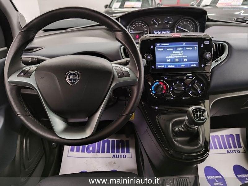 Lancia Ypsilon 1.0 70cv Hybrid 5p Platino + Car Play "SUPER PROMO"