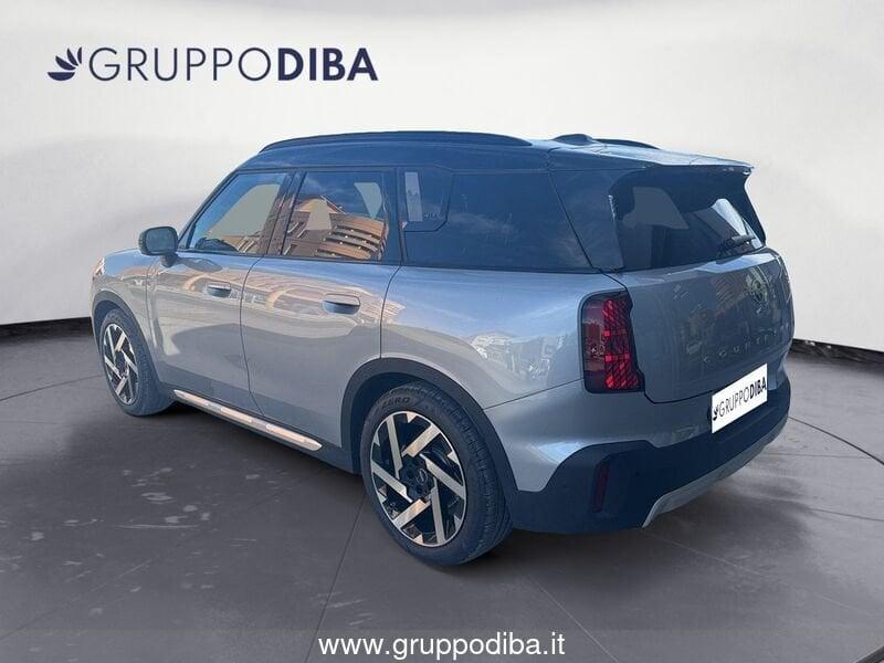 MINI Mini Countryman U25 Mini Countryman SE Favoured all4