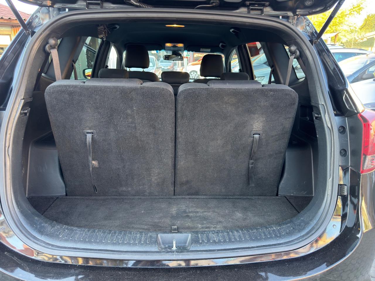 Kia Carens 1.7 CRDi 7 POSTI ADATTA A NEOPATENTATI 115 CV Class