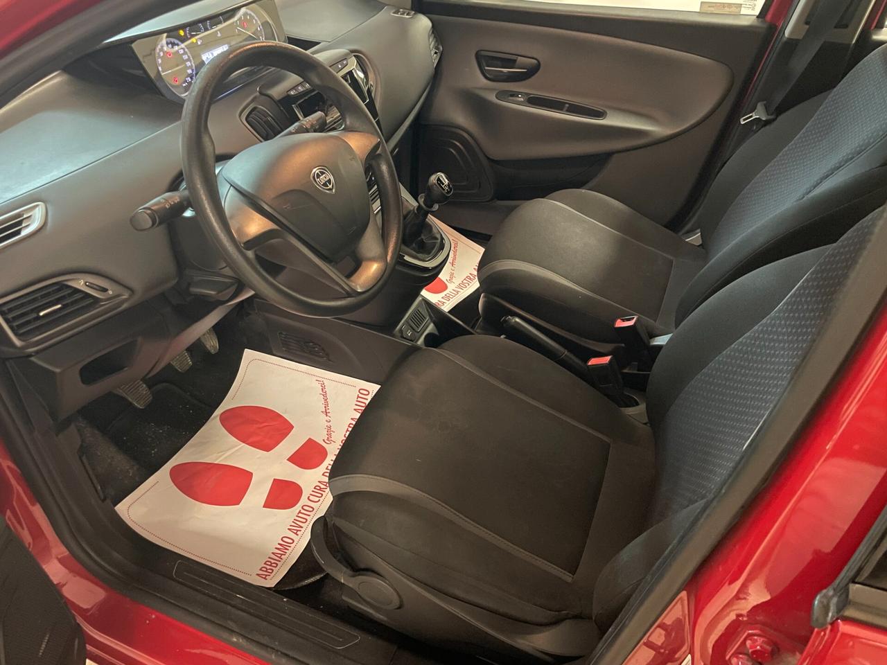 Lancia Y Ypsilon 1.2 Silver Tagliandata Distribuzione Neopatentati