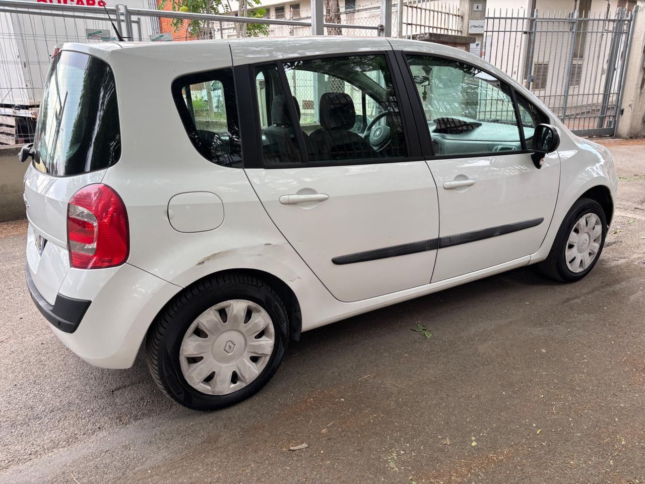 Renault Modus Grand 1.2 16V Live