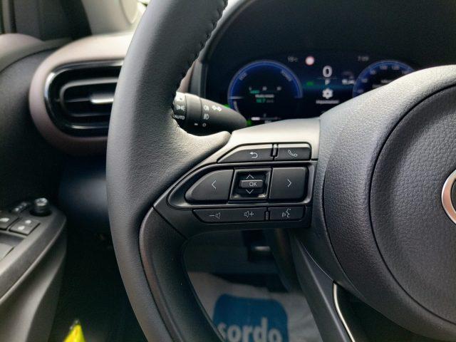 TOYOTA Yaris Cross 1.5 Hybrid Lounge