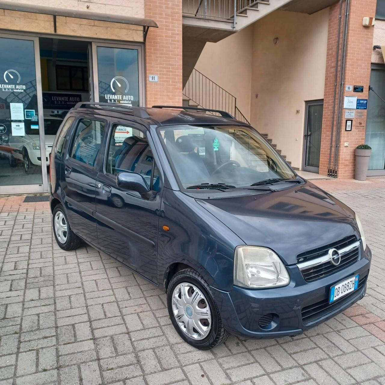 134.180km OPEL AGILA 1.0 OTTIME CONDIZIONI ECONOMICA