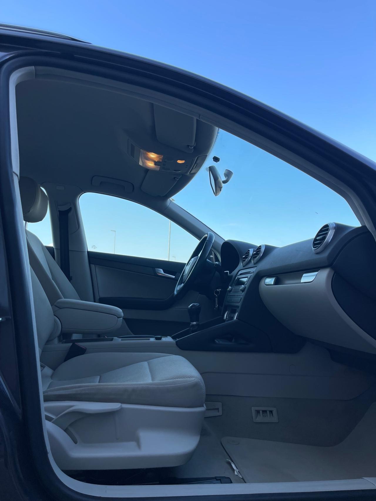 Audi A3 SPB 1.6 TDI 105 CV CR Attraction