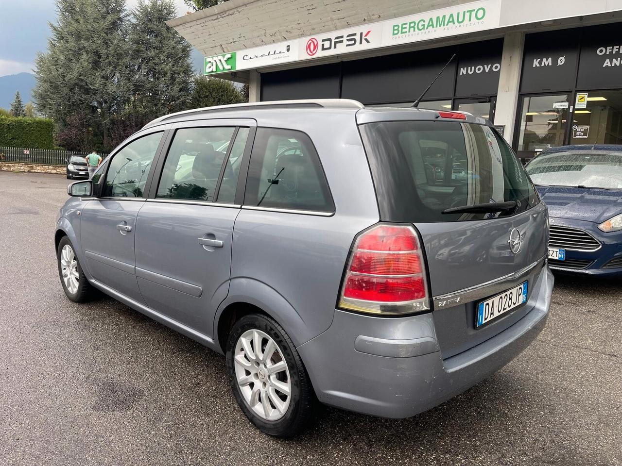 Opel Zafira 1.6 16V Twinport Cosmo