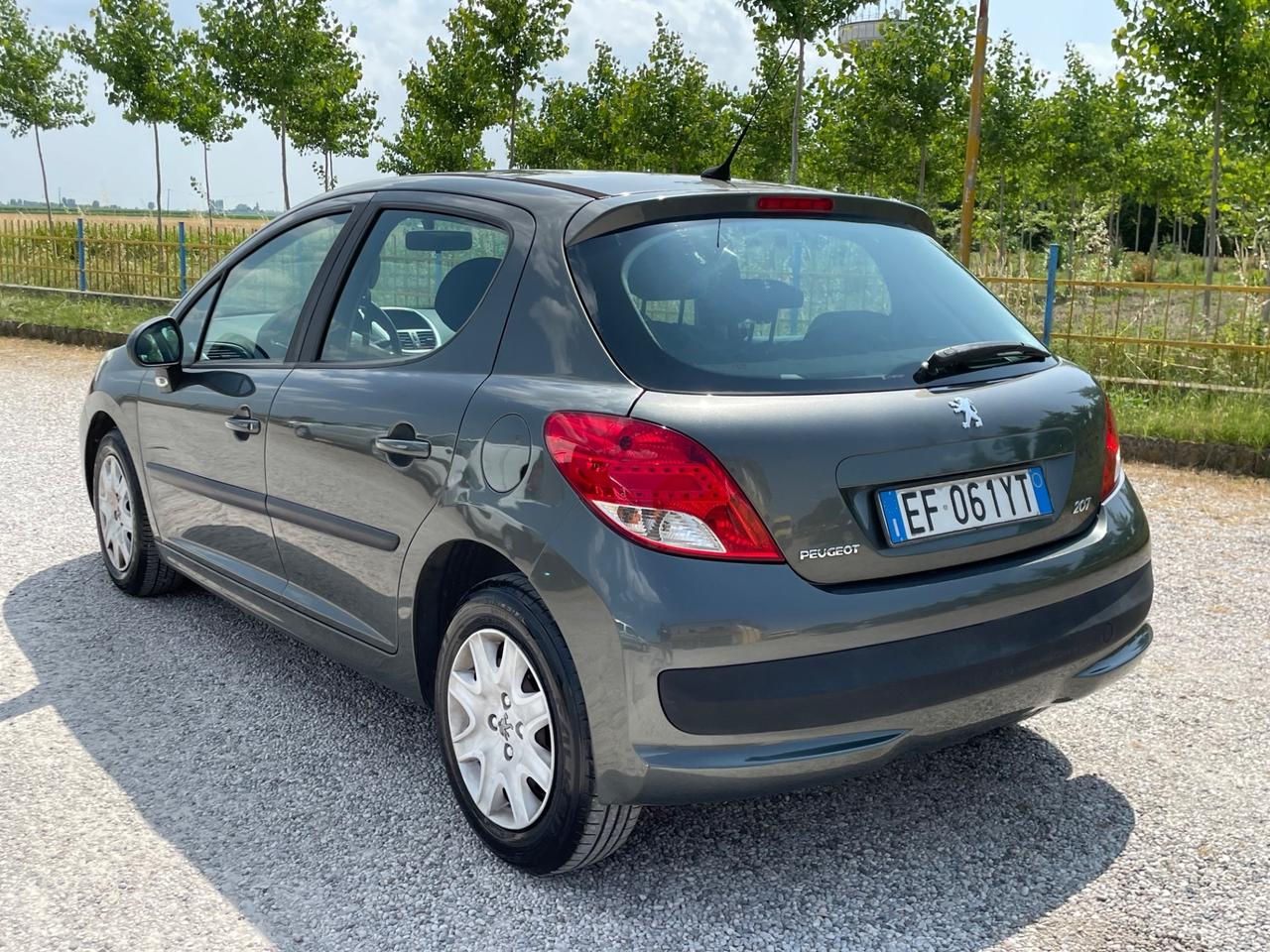 Peugeot 207 1.4 HDi 70CV 5p. Access
