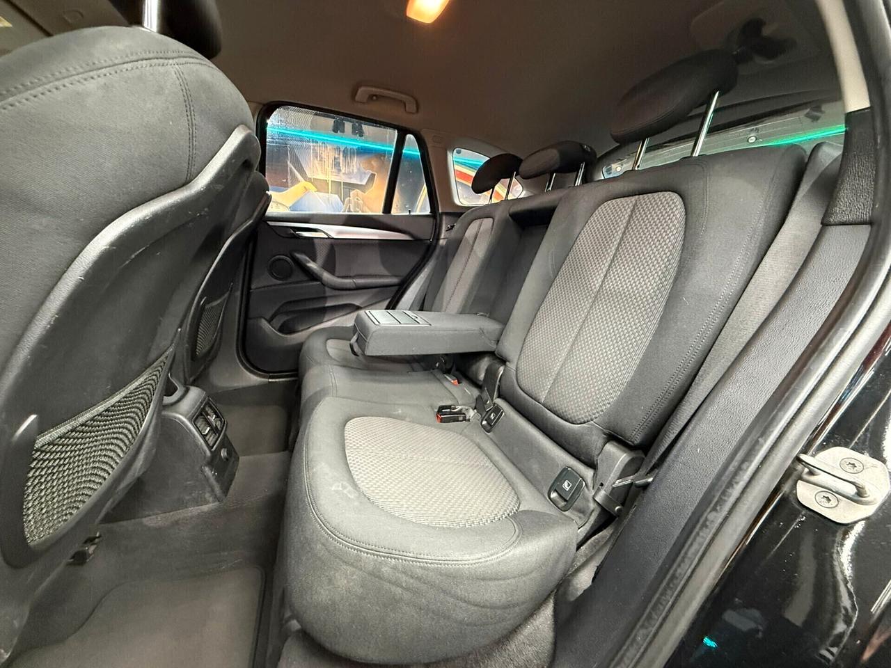 Bmw X1 sDrive18d BUSINESS(489)