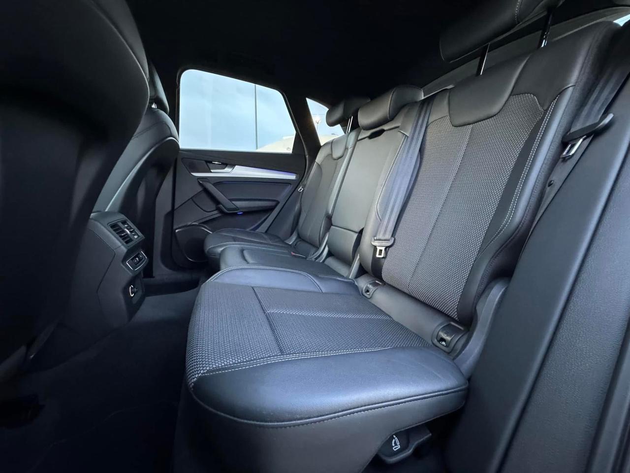 AUDI Q5 2.0 Quattro S-LINE-Virtual Luci Ambient 19