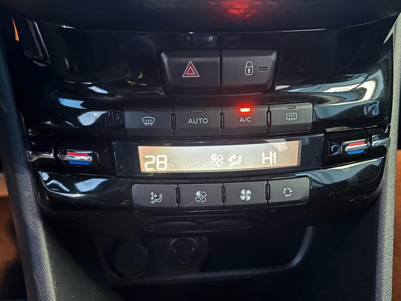 Peugeot 2008 BlueHDi 120 S&S Allure