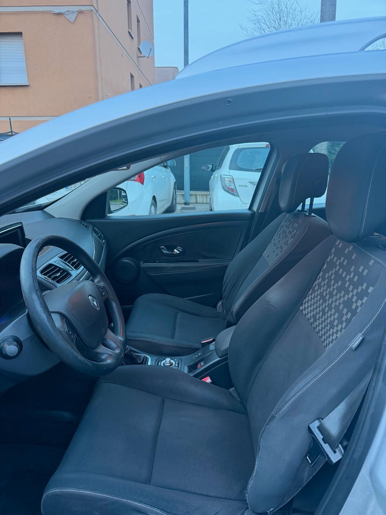 Renault Megane SporTour 1.5 dci - NAV. - NEOP. -