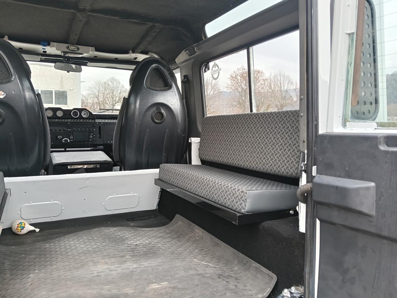 Land Rover Defender 90 2.5 Td5 Station Wagon County