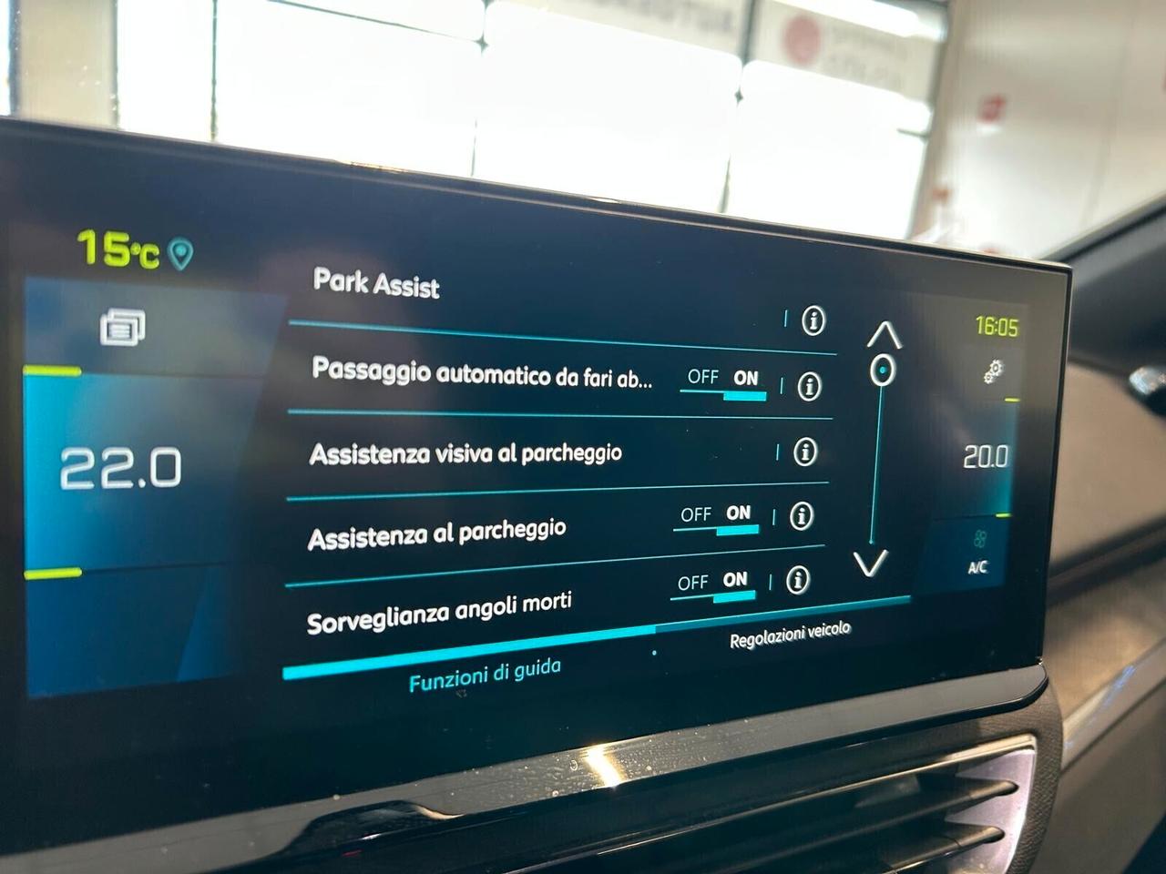 Peugeot 3008 GT Hybrid 225 e-EAT8 SPOTICAR