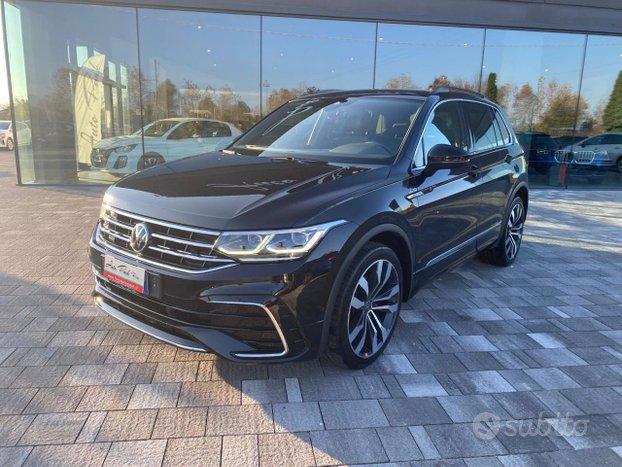 VOLKSWAGEN Tiguan 2.0 TDI 150 CV DSG R-Line + MA