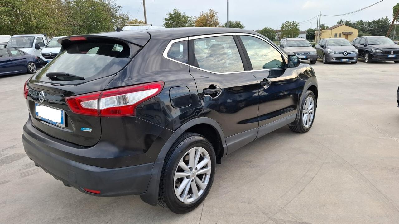 Nissan Qashqai 1.5 dCi - COMMERCIANTI