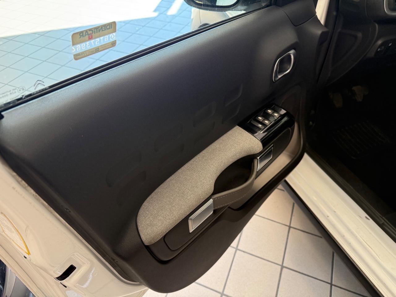 Citroen C3 PureTech 82 Live Edition