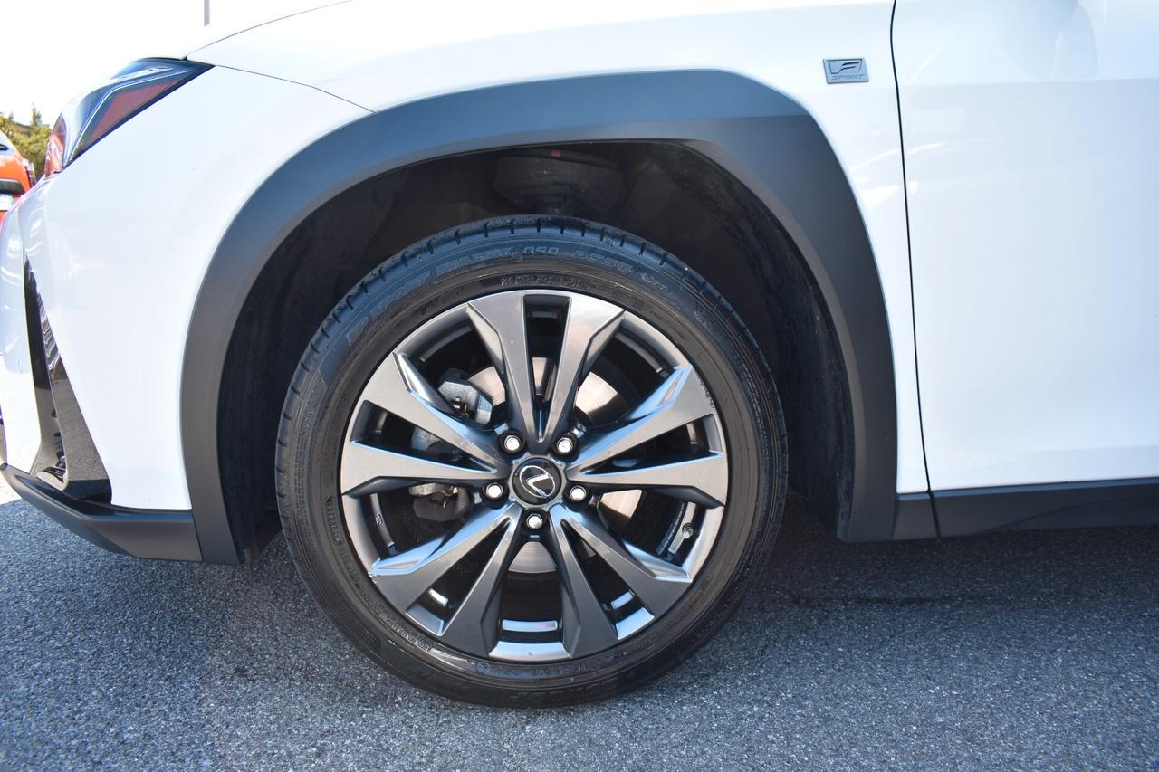 Lexus UX 250h Hybrid F-Sport 4wd Aut.