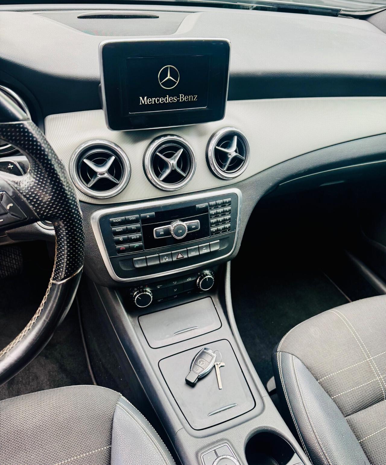 Mercedes-benz GLA 220 CDI Automatic Premium