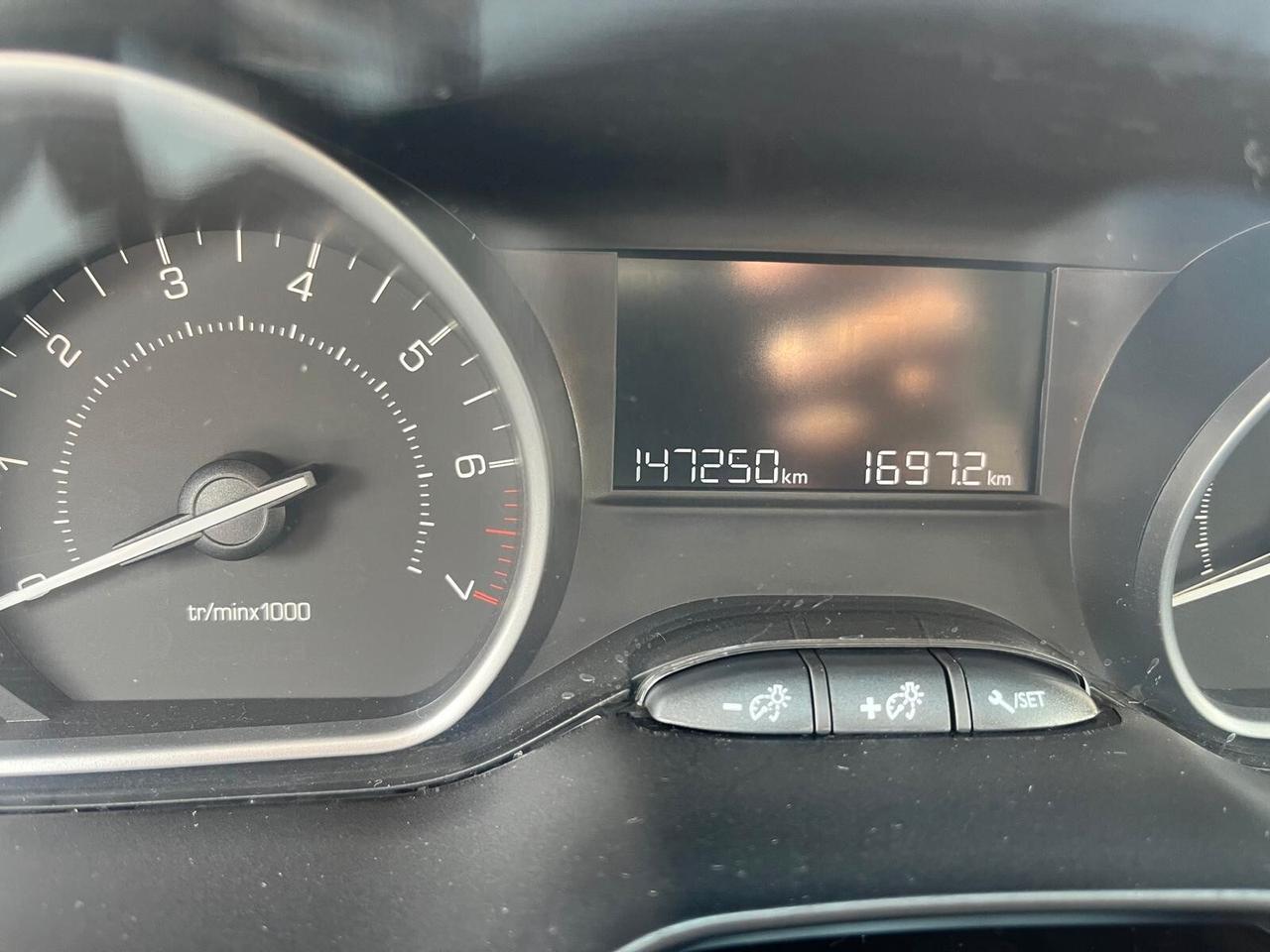 Peugeot 208 PureTech 82 5 porte Active