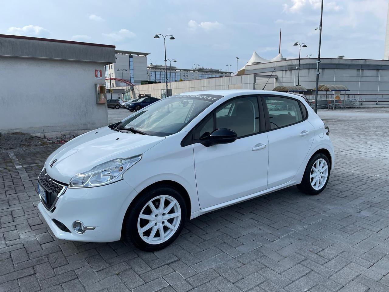 Peugeot 208 1.2 VTi 82 CV 5 porte Active sport
