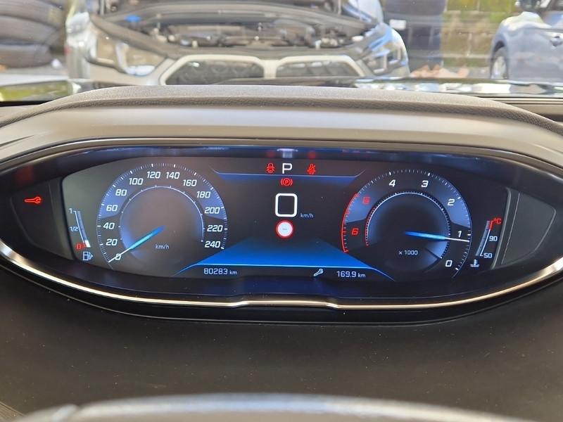 PEUGEOT 3008 BLUEHDI 130 EAT8 SES BUSINESS SUV