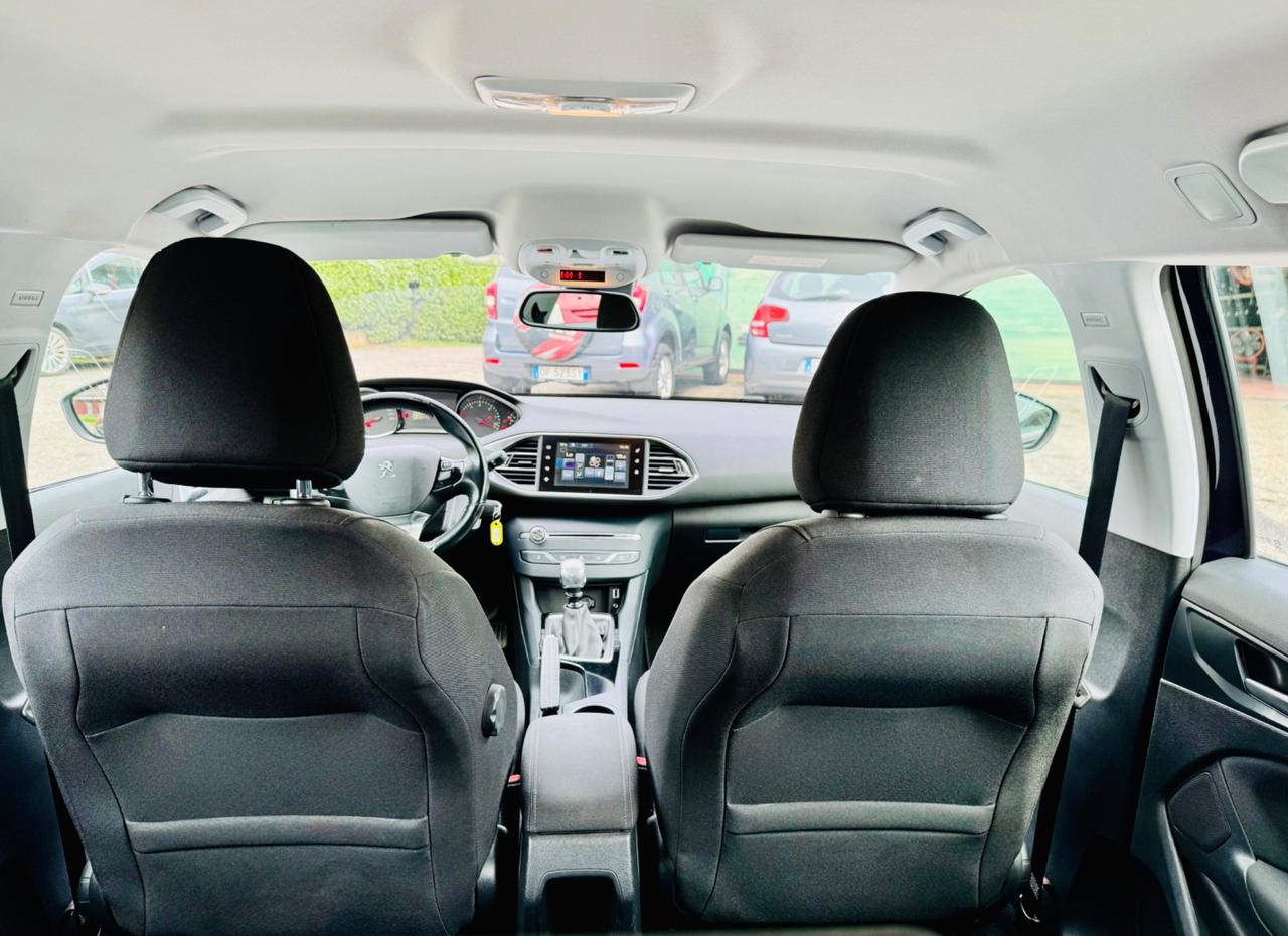 Peugeot 3008 BlueHDi 120 S&S Business