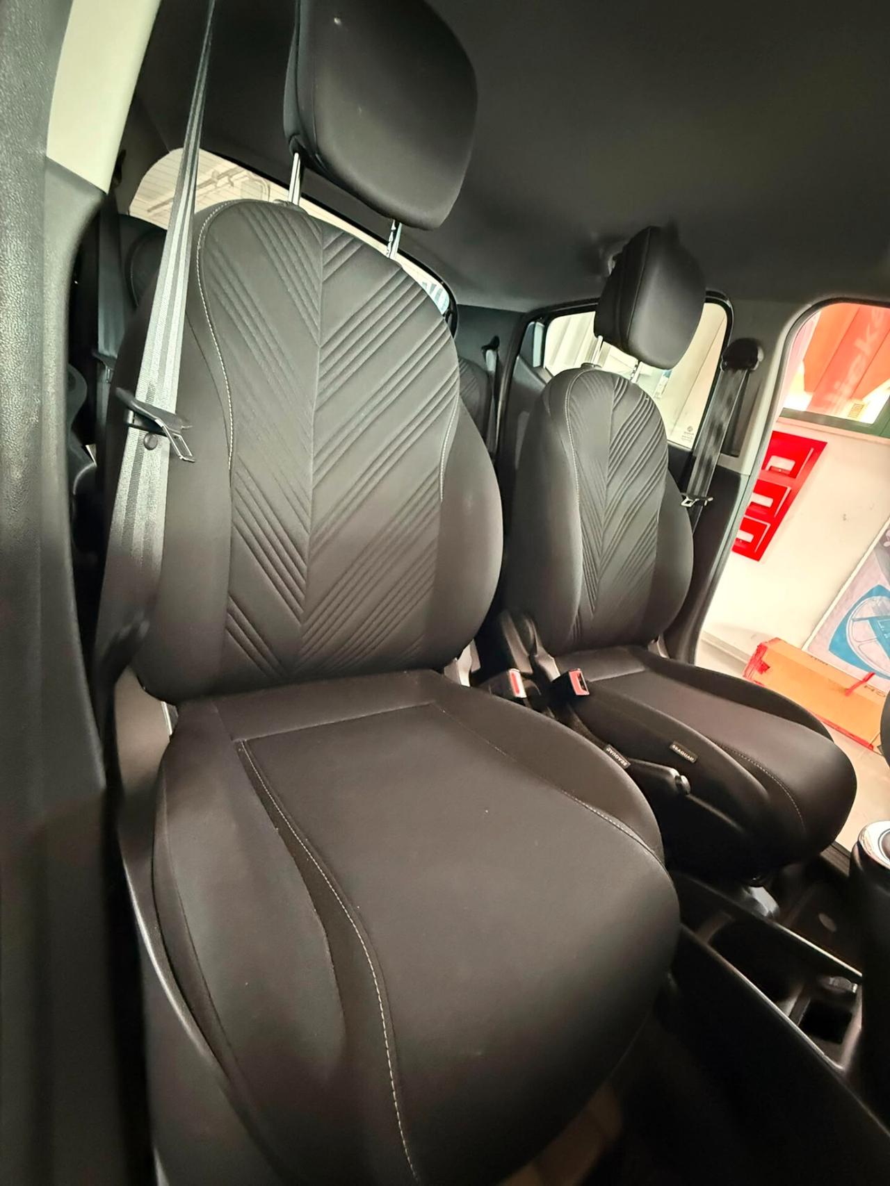 Lancia Ypsilon 1.0 FireFly 5 porte S&S Hybrid Gold