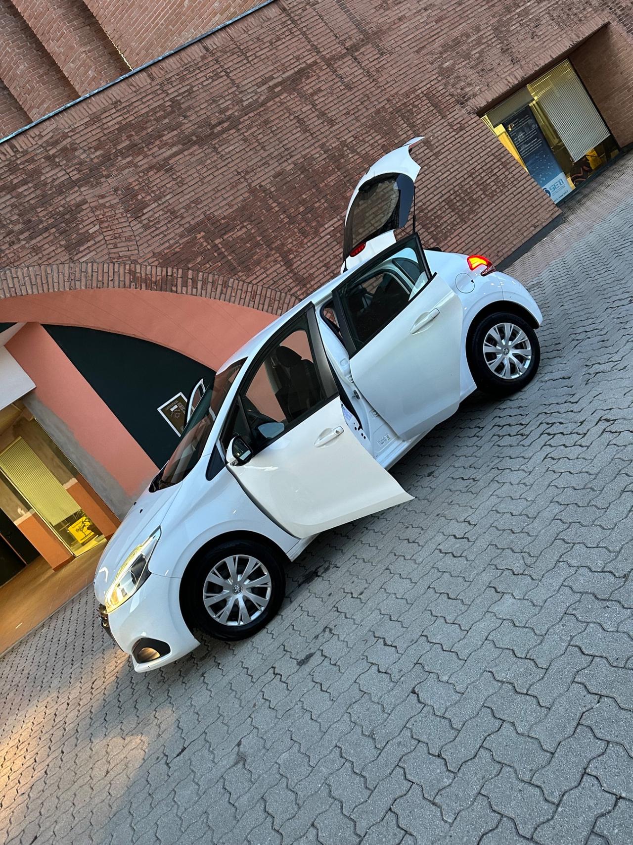 Peugeot 208 BlueHDi 75 5 porte Active