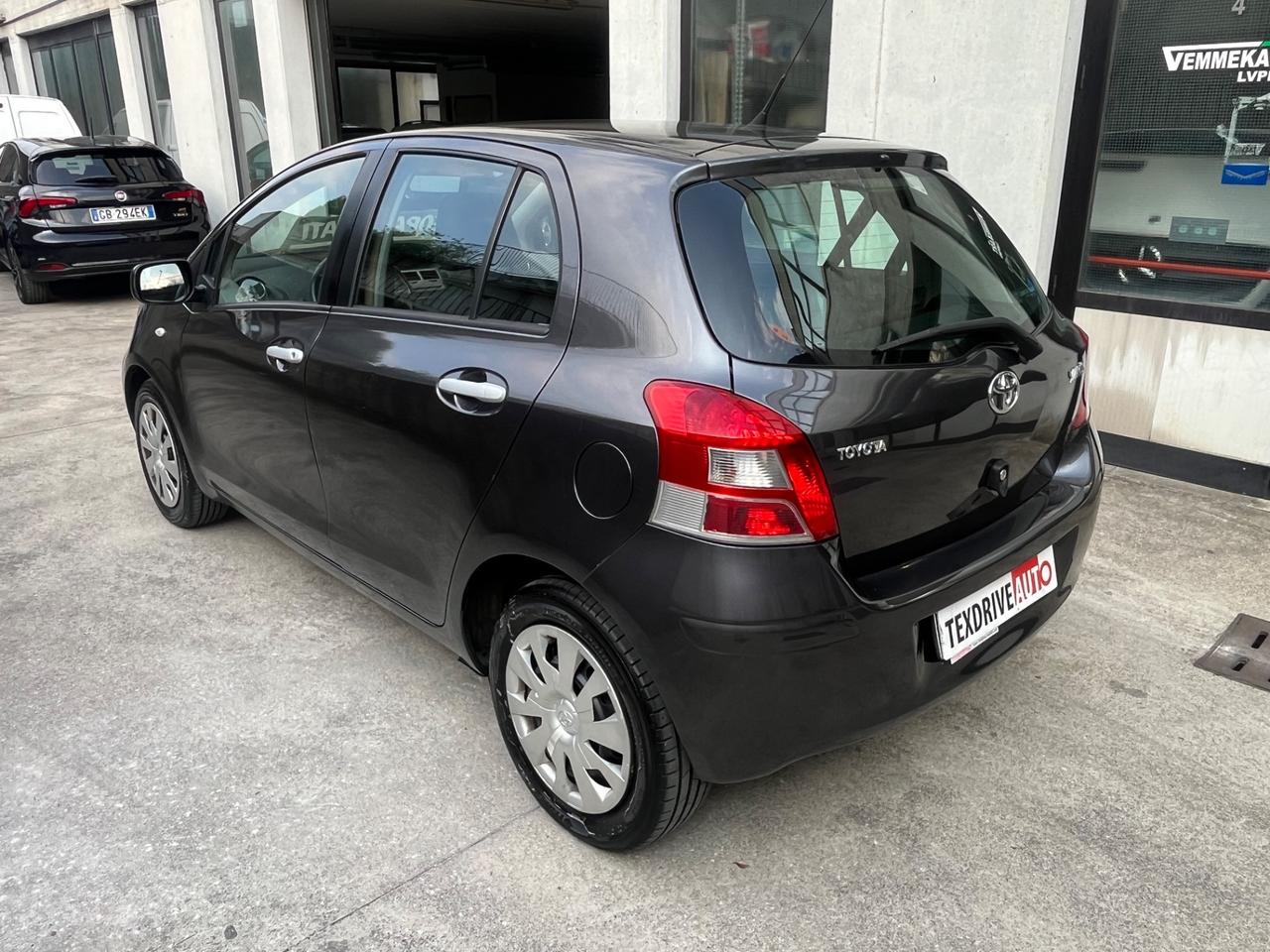 Toyota Yaris 1.3 5 porte Sol