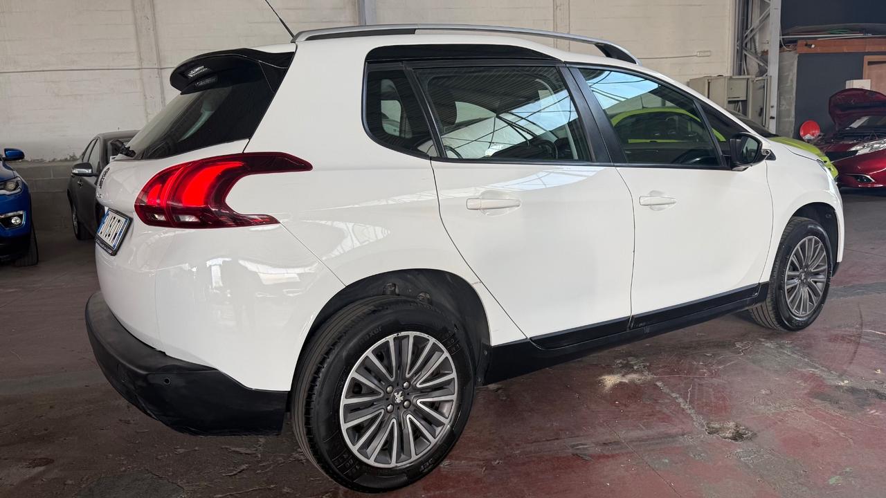 Peugeot 2008 BlueHDi 100 Black Matt