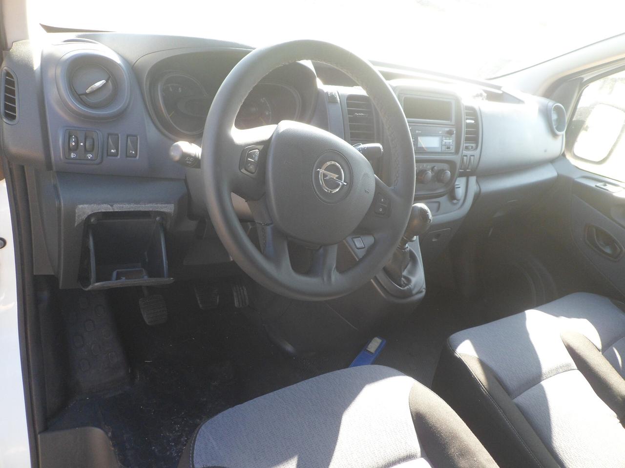 Opel Vivaro 9 posti maxi