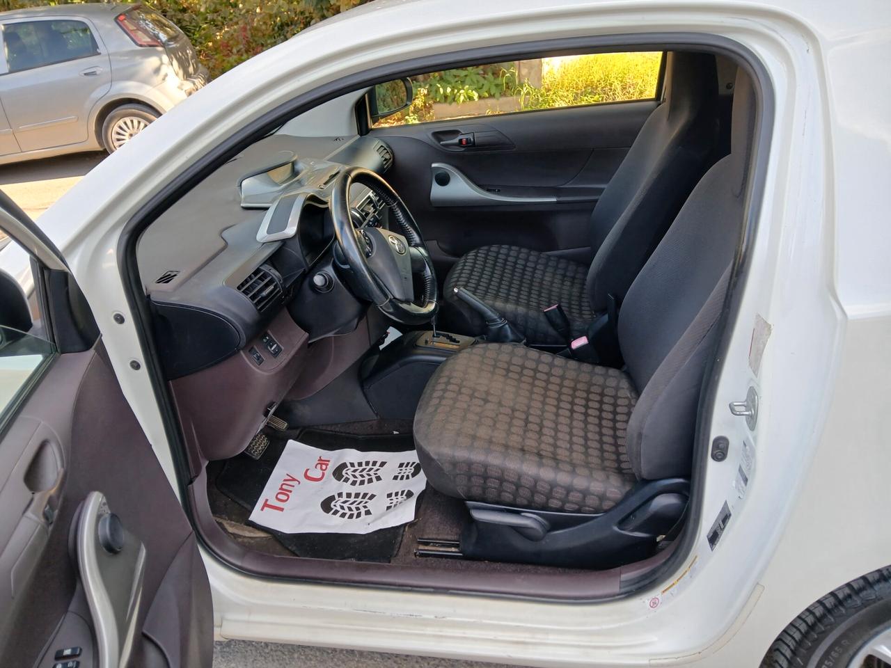 Toyota iQ anno 2009 GPL revisionato fino al 2032