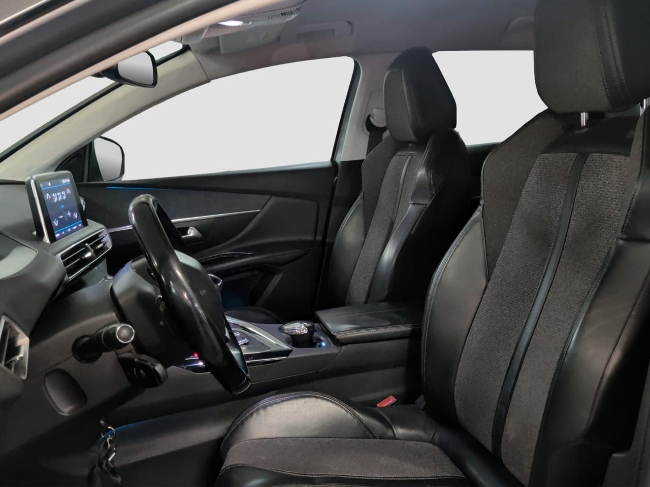Peugeot 3008 BlueHDi 120 S&S Allure 2018