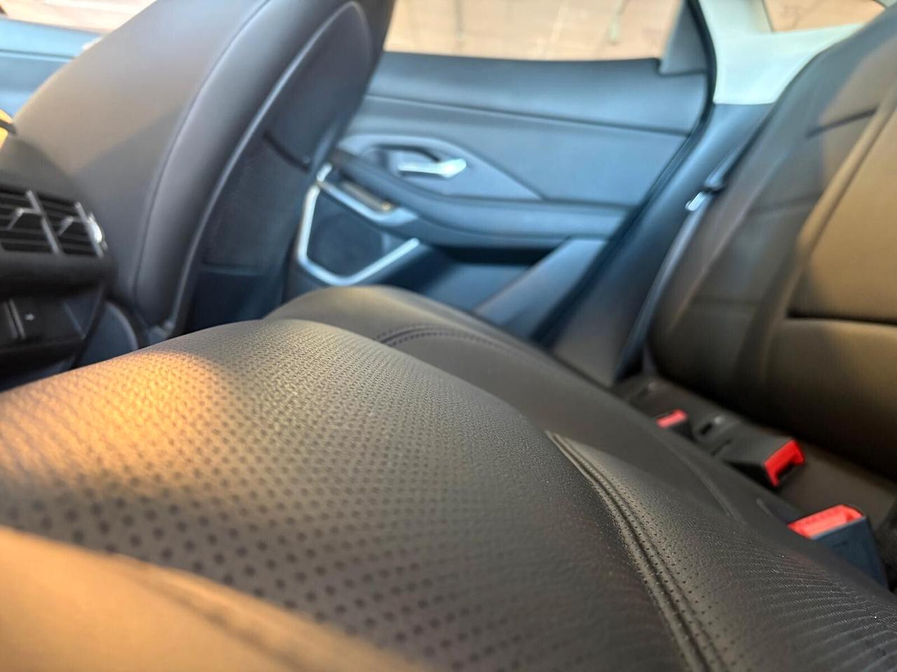 Jaguar E-Pace SE 1.5 I3 160 CV Auto MHEV UNICO PR.