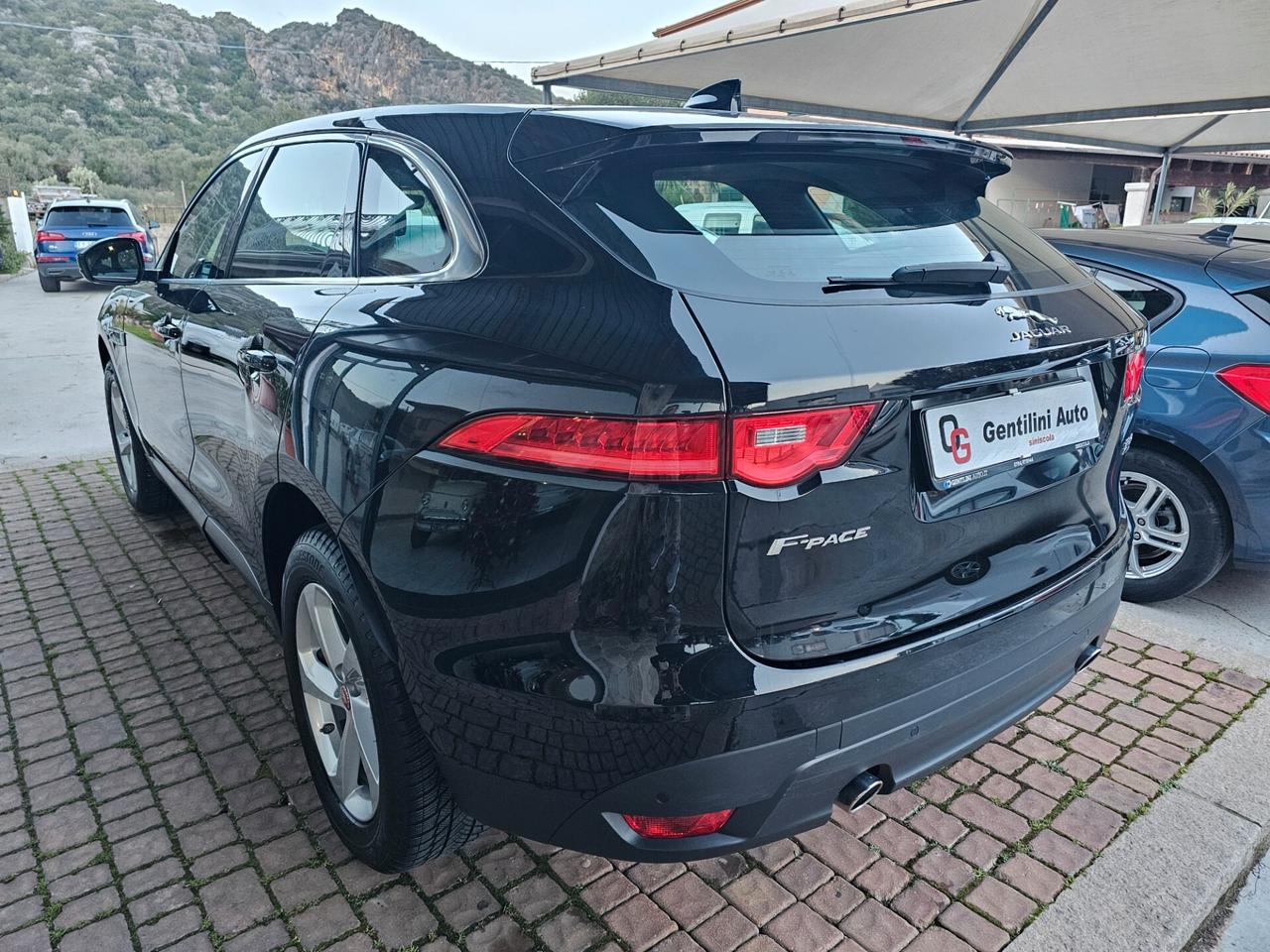 Jaguar F-Pace 2.0 D 240 CV AWD aut. Pure
