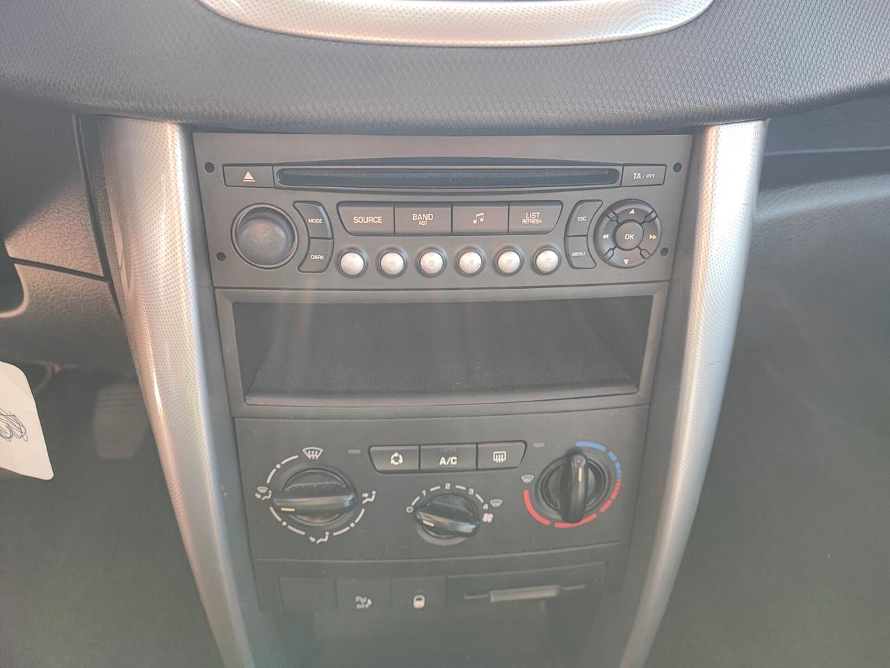 Peugeot 207 1.6 HDi 110CV SW XS Ciel