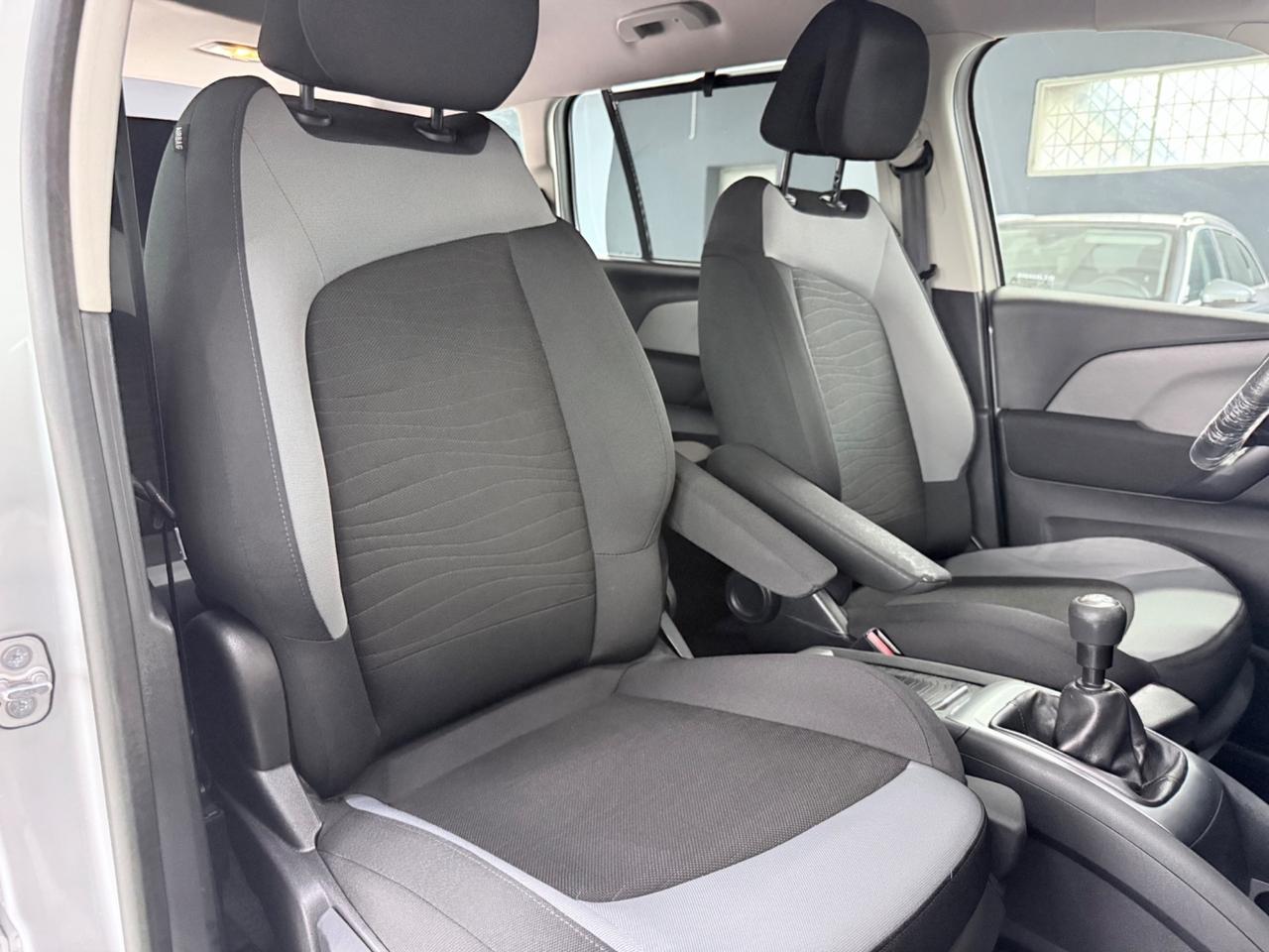 Citroen Grand C4 Picasso 1.6 e-HDi 115 Intensive