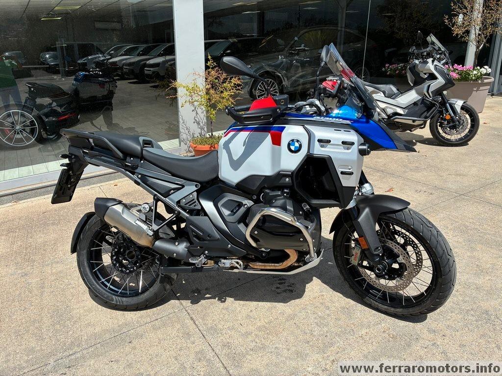 Bmw R 1300 GS adventure trophy a 239 euro al mese