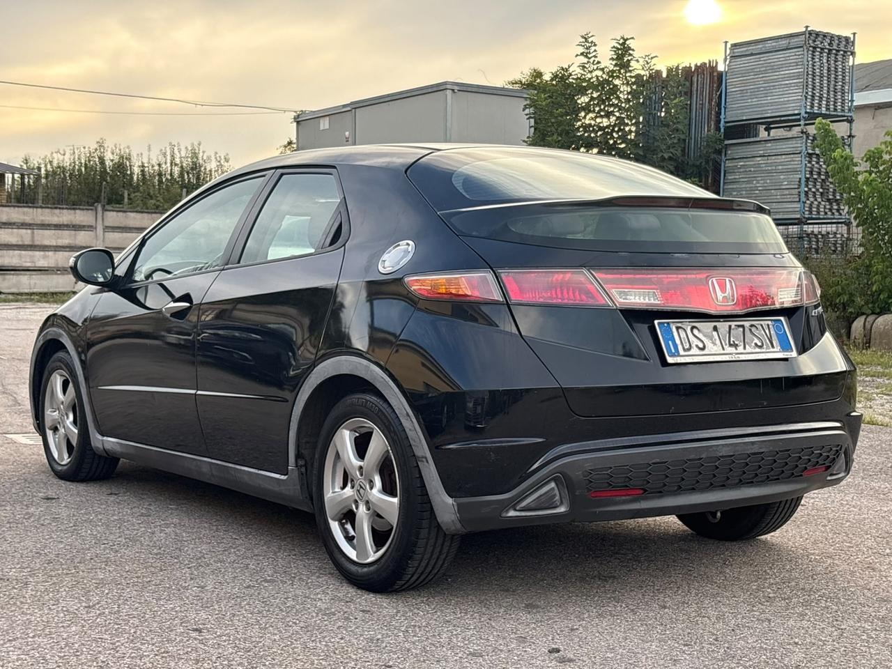 Honda Civic 1.4 i-DSi 5p. Elegance LE