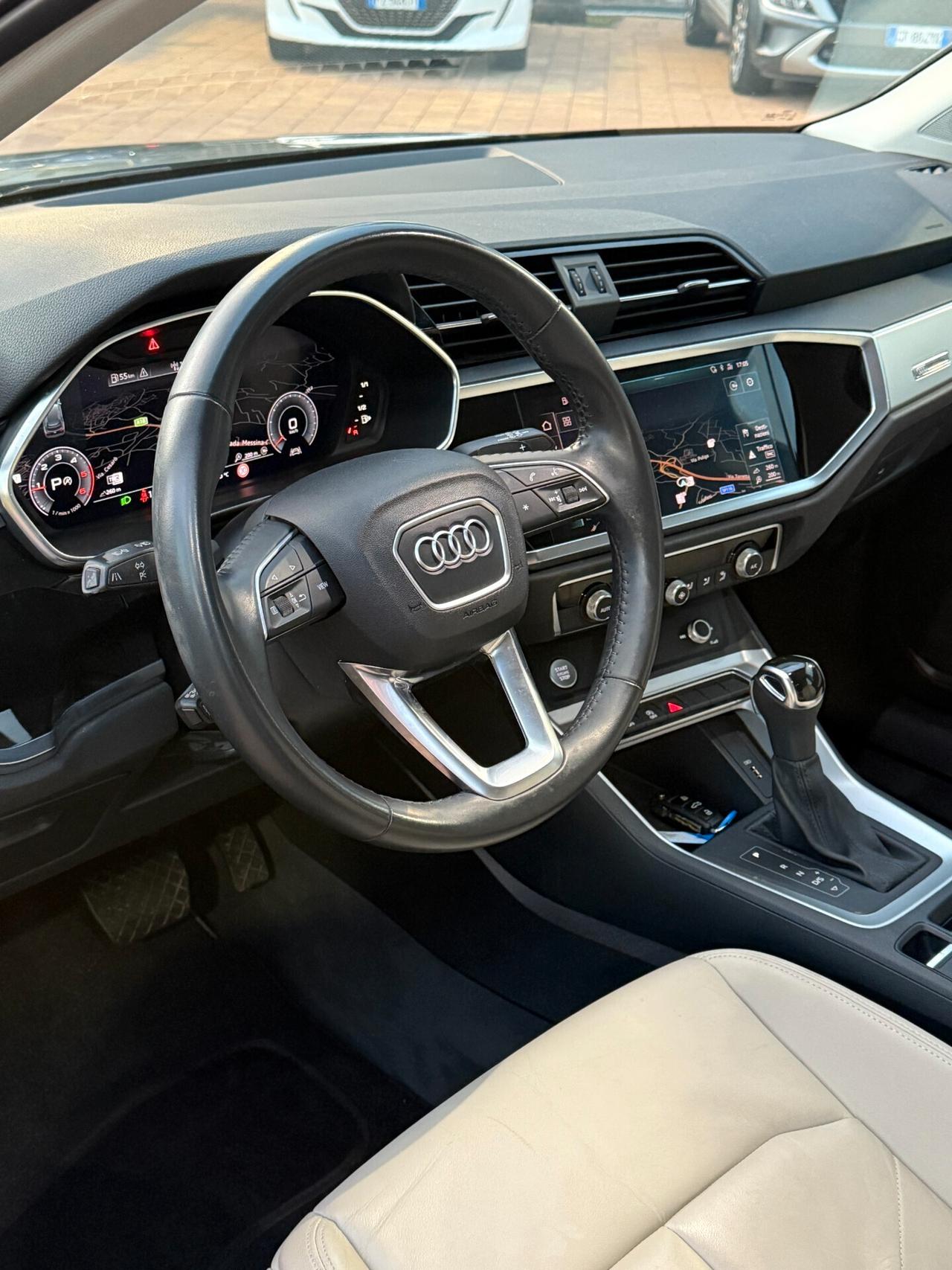 Audi Q3 35 TDI S tronic Business