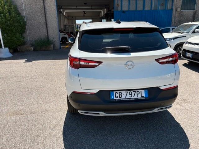 Opel Grandland X 1.6 Hybrid Plug-in aut. FWD