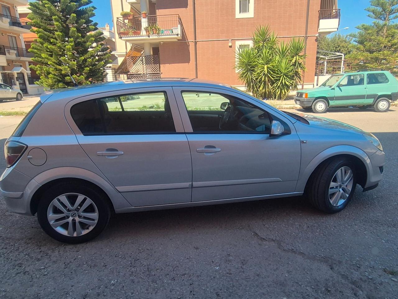 Opel Astra 1.7 CDTI 125CV 5 porte Enjoy anno 08