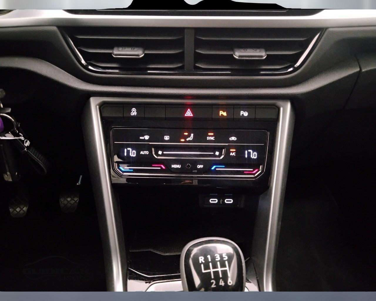 VOLKSWAGEN T-Roc I 2022 - T-Roc 1.0 tsi Life 110cv