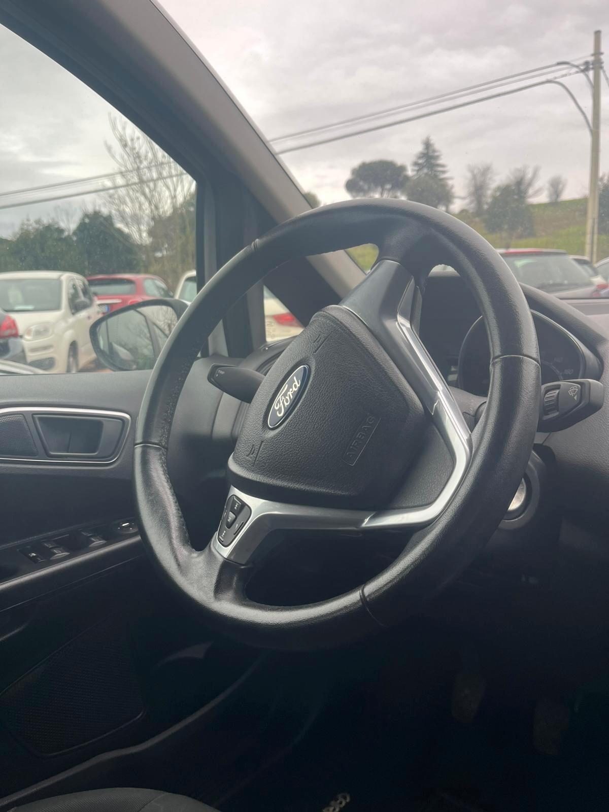 Ford B-Max 1.6 TDCi 95 CV Individual