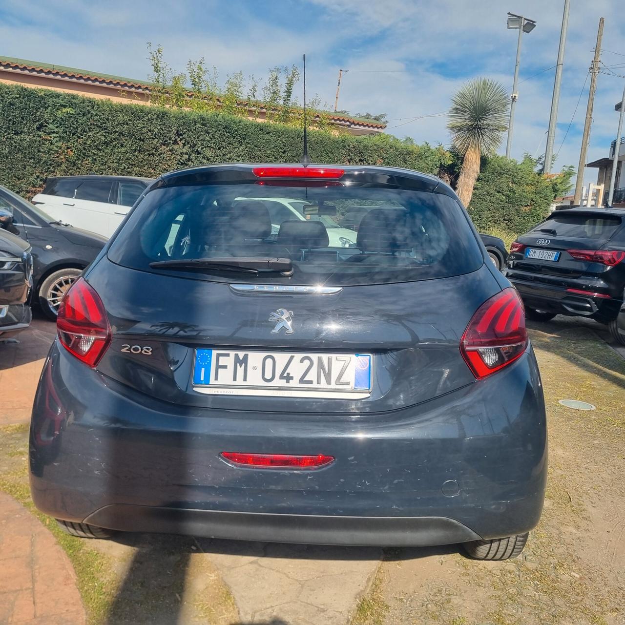 Peugeot 208 PureTech 82 5p. GPL Active