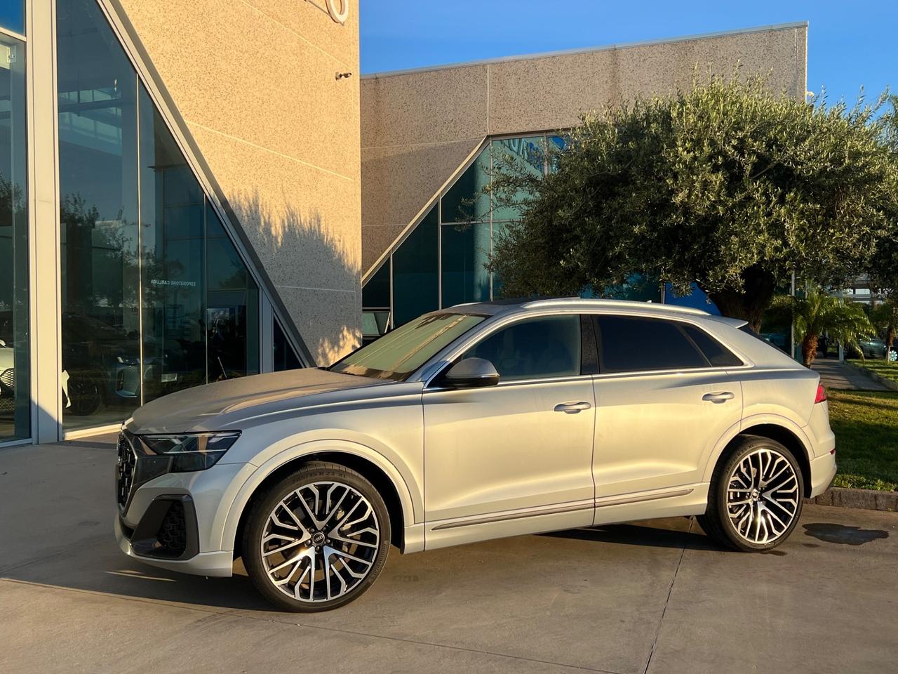 Audi Q8 50 3.0 tdi mhev S line edition possibilità noleggio no scoring