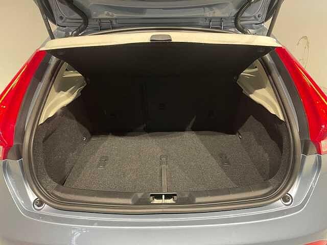 Volvo V40 2.0D 120CV Business Plus - IVA ESPOSTA