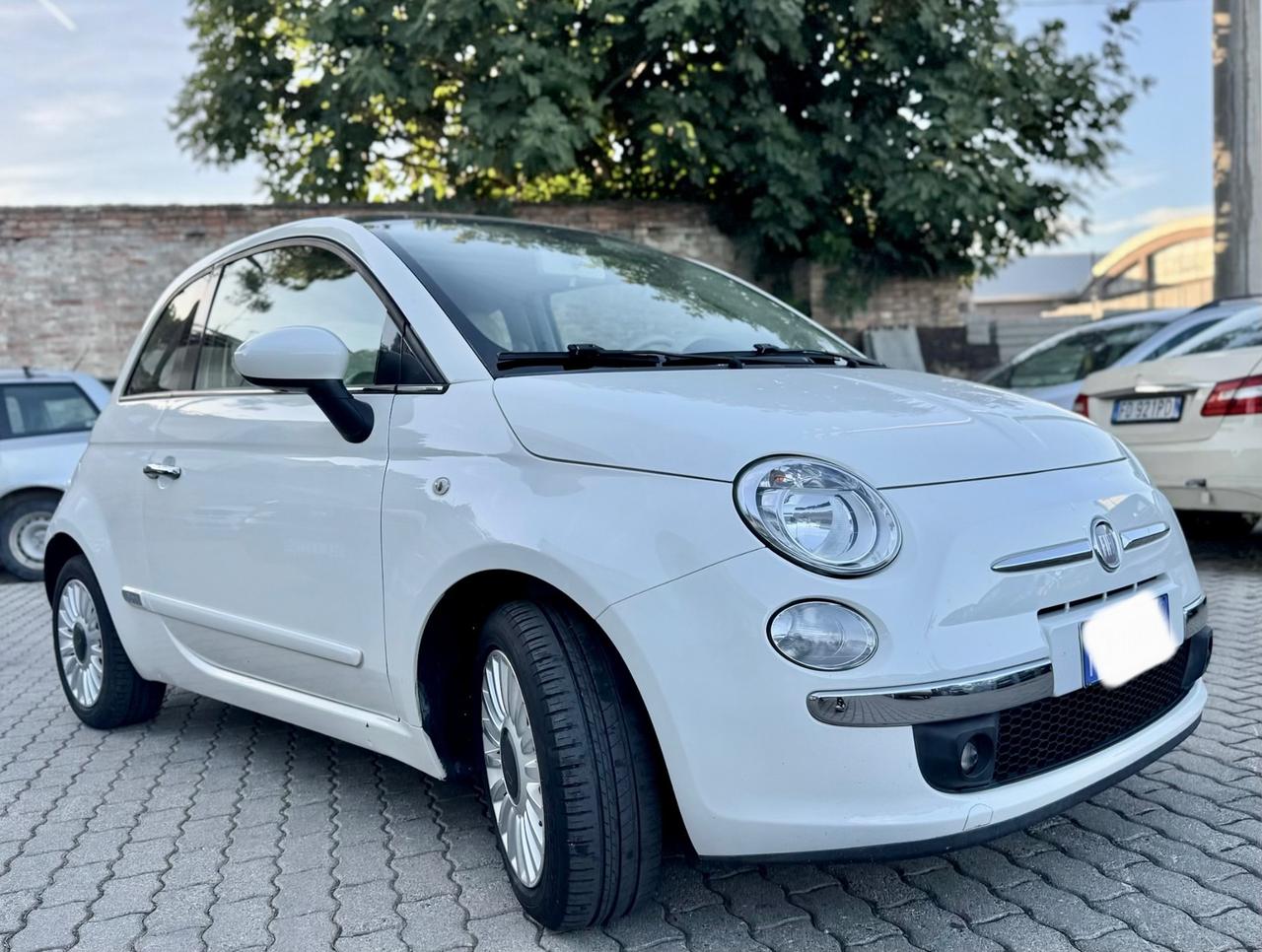 Fiat 500 1.2 Lounge soli 95.000 km